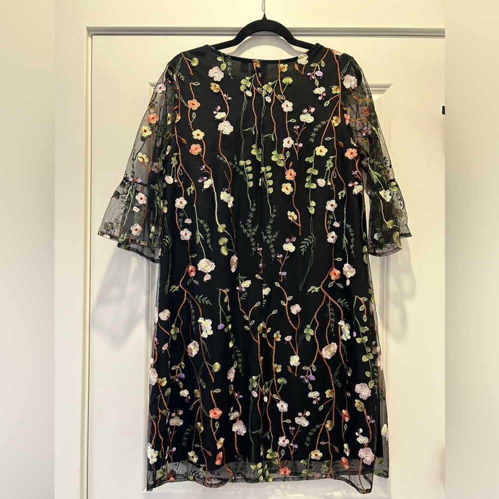 Worthington Floral Embroidered Mesh Overlay Mini Dress Black Sheer Sleeve Sz 12 - Picture 5 of 7
